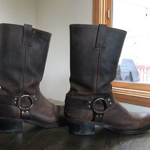 Fry size 11 harness motorcycle boot.